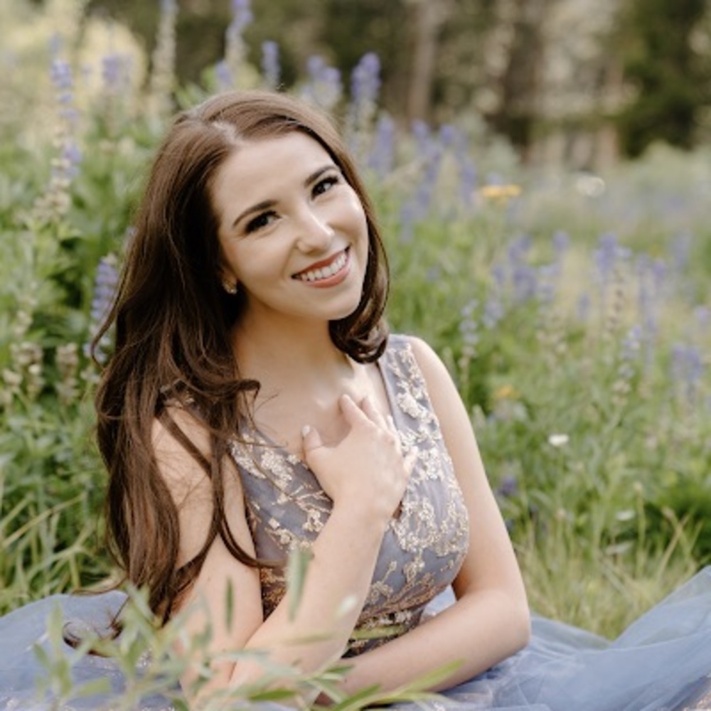 Meet your Posher, Danielle